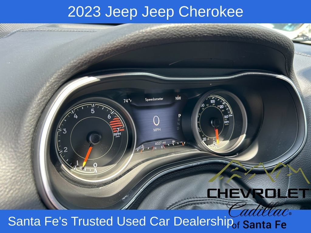 2023 Jeep Cherokee Altitude Lux