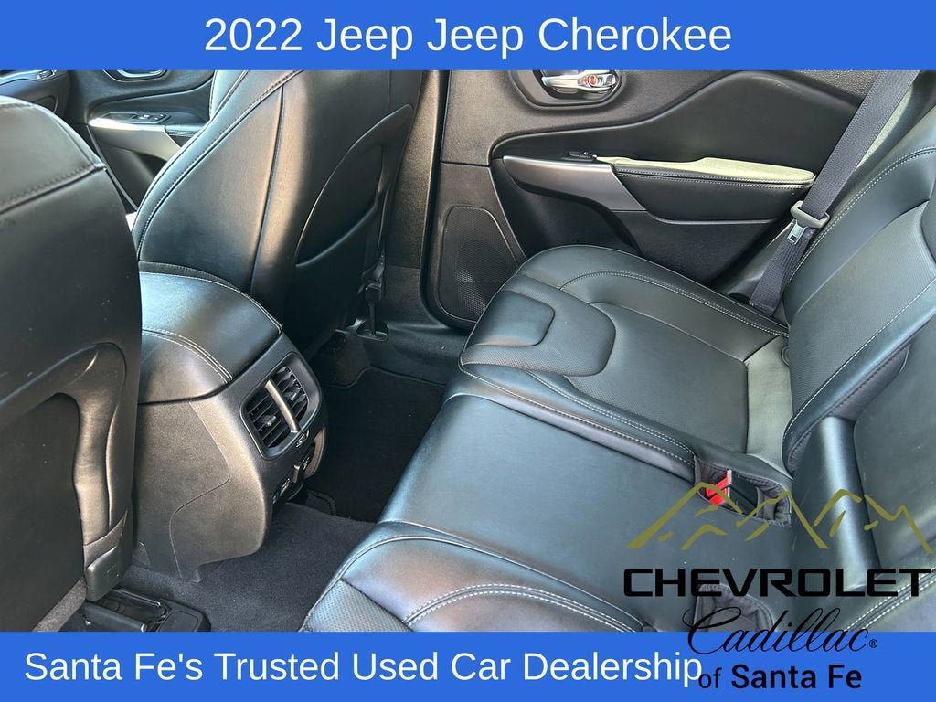 2022 Jeep Cherokee Latitude Lux