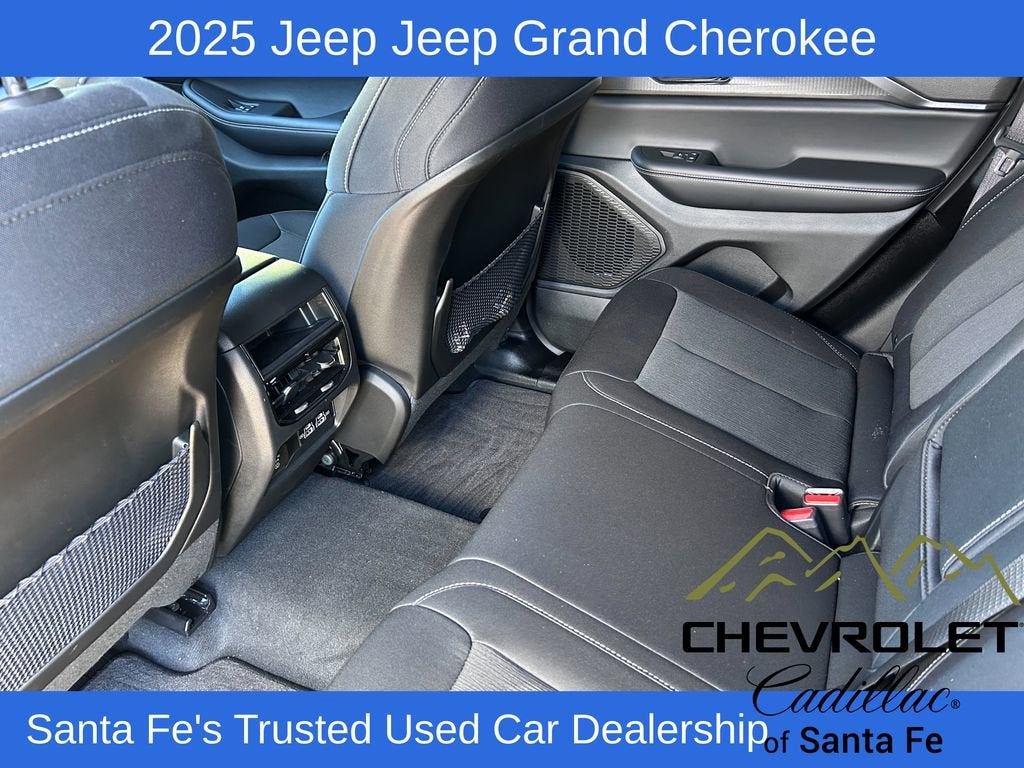 2025 Jeep Grand Cherokee Laredo