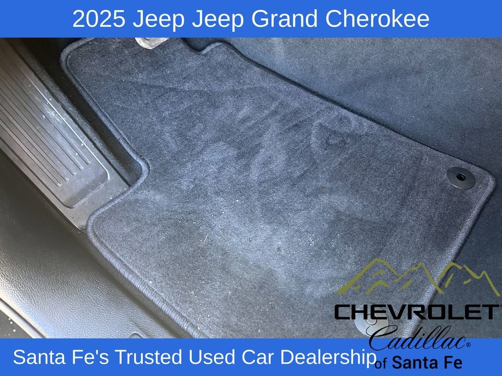 2025 Jeep Grand Cherokee Laredo