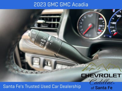 2023 GMC Acadia AT4
