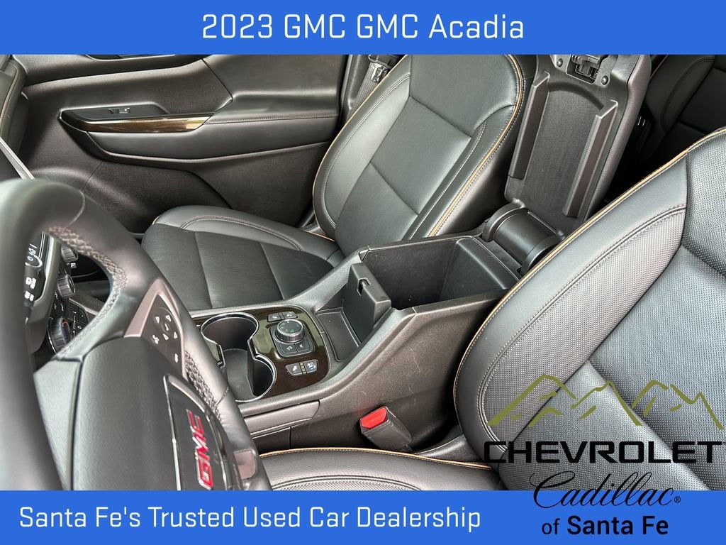 2023 GMC Acadia AT4