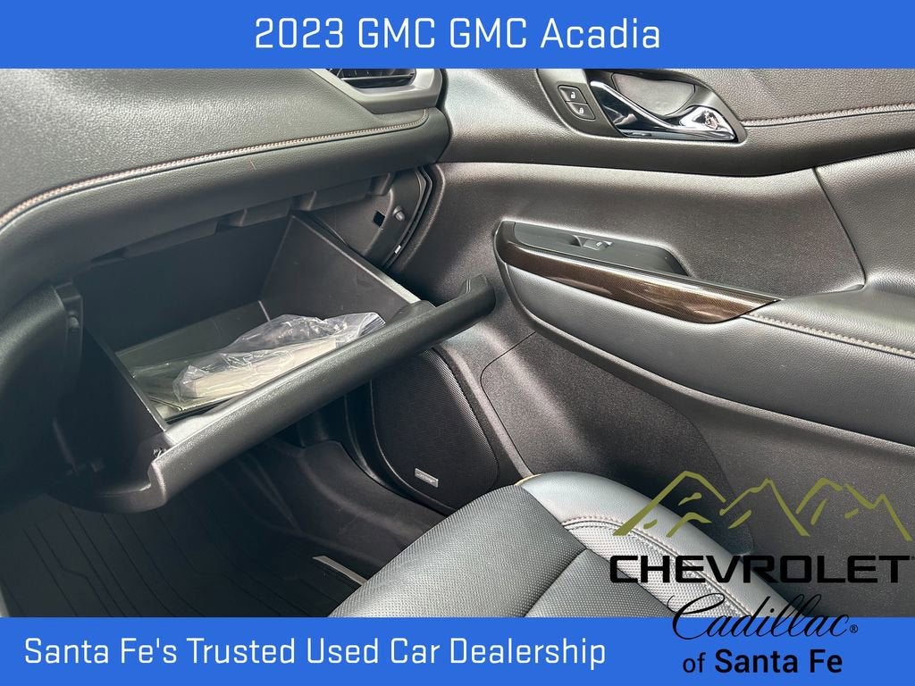 2023 GMC Acadia AT4
