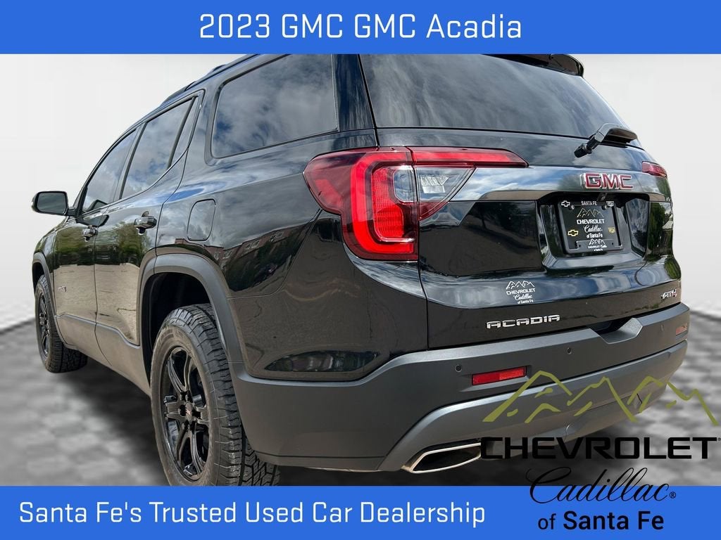 2023 GMC Acadia AT4