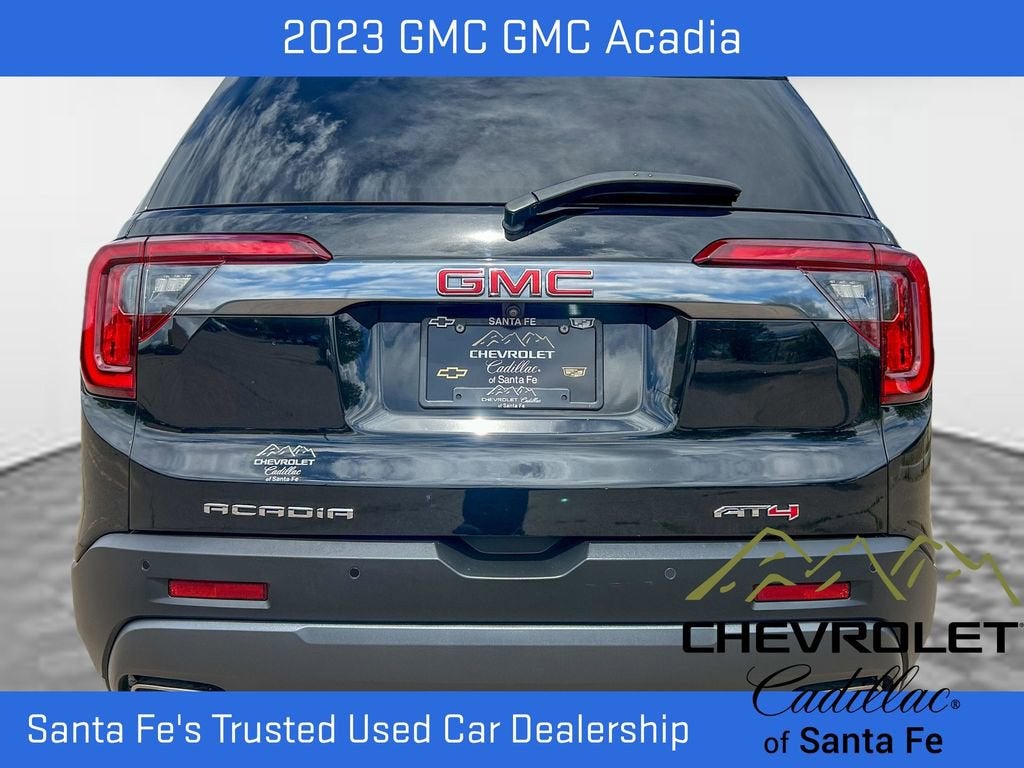 2023 GMC Acadia AT4