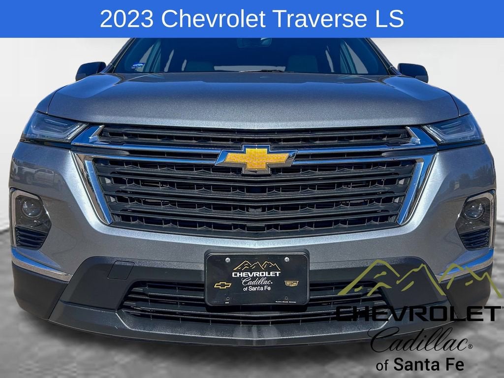 2023 Chevrolet Traverse LS