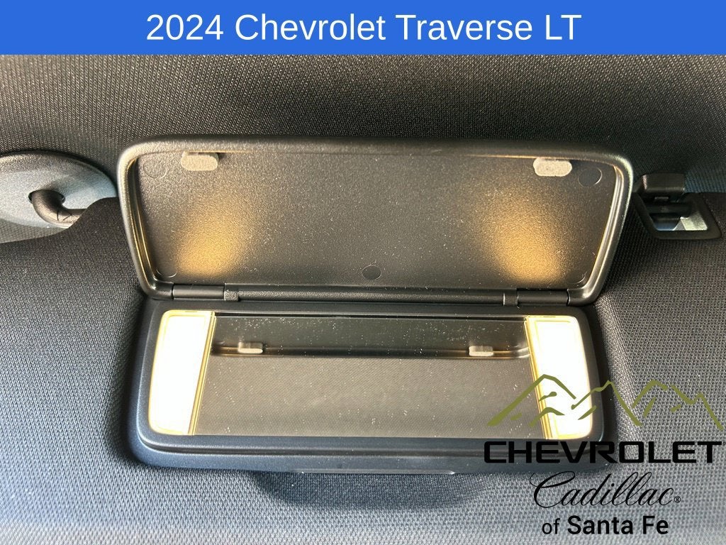2024 Chevrolet Traverse LT