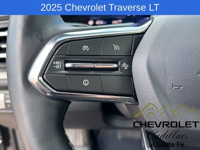2025 Chevrolet Traverse LT