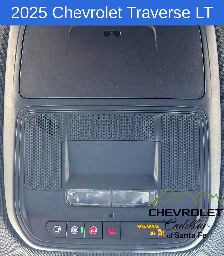 2025 Chevrolet Traverse LT