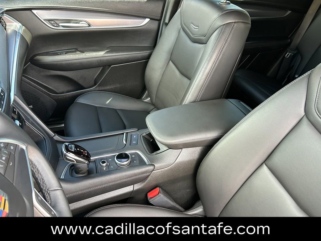 2024 Cadillac XT5 Luxury