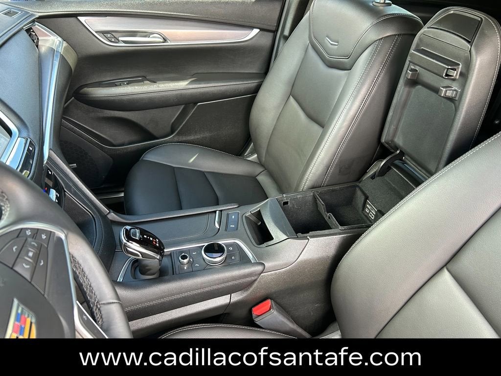 2024 Cadillac XT5 Luxury