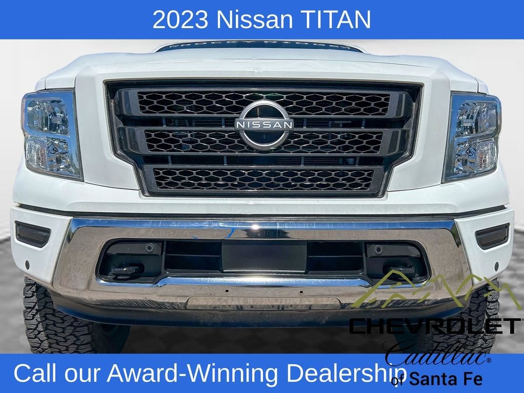 2023 Nissan Titan SV