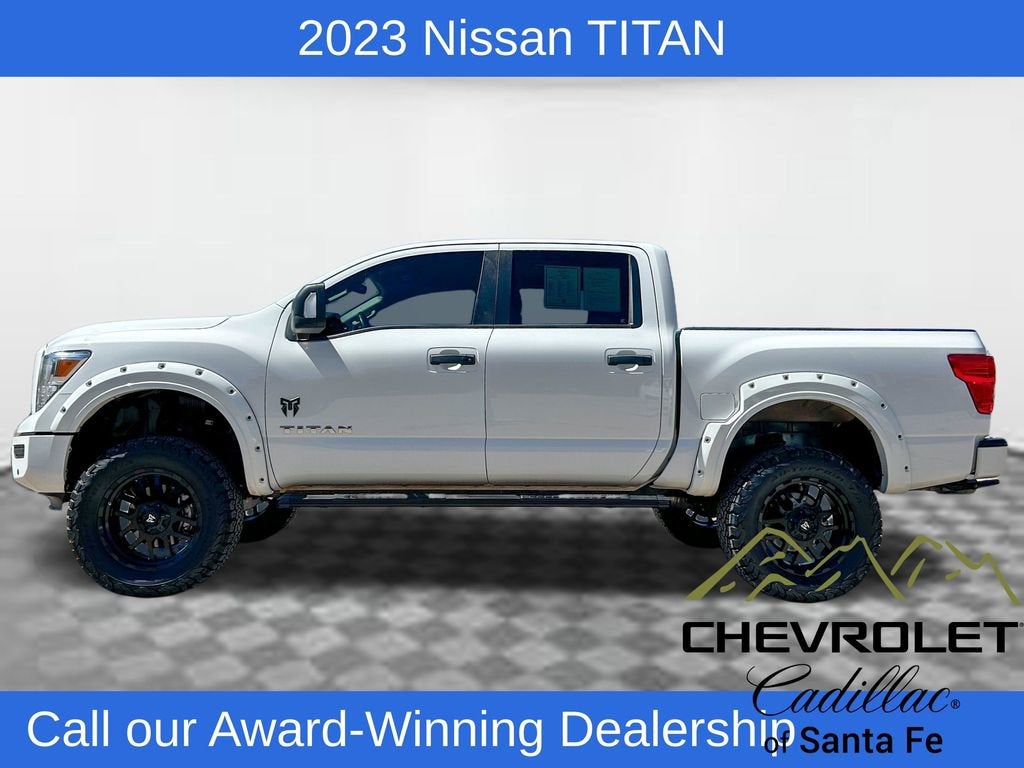 2023 Nissan Titan SV