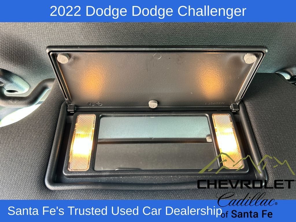 2022 Dodge Challenger SXT