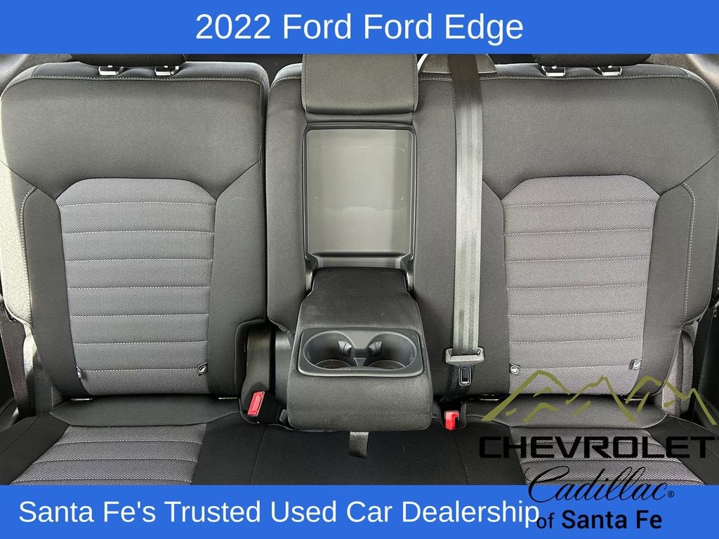 2022 Ford Edge SE