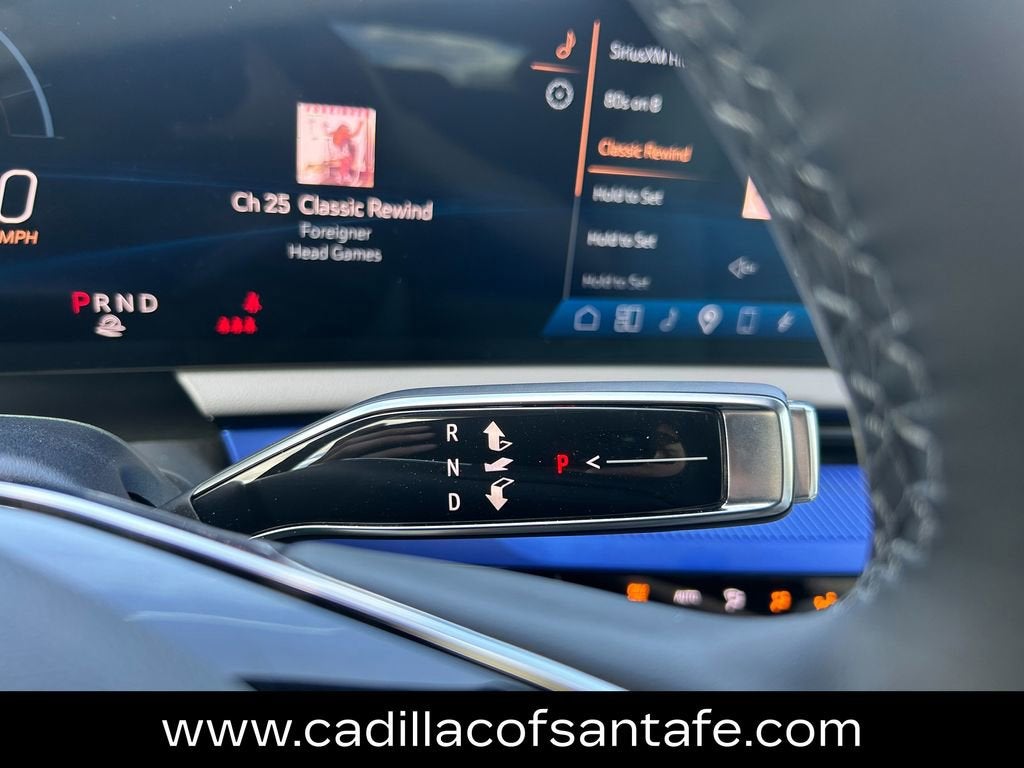 2025 Cadillac OPTIQ Luxury 2