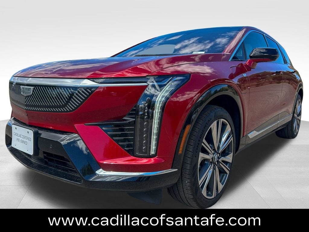 2025 Cadillac OPTIQ Luxury 2