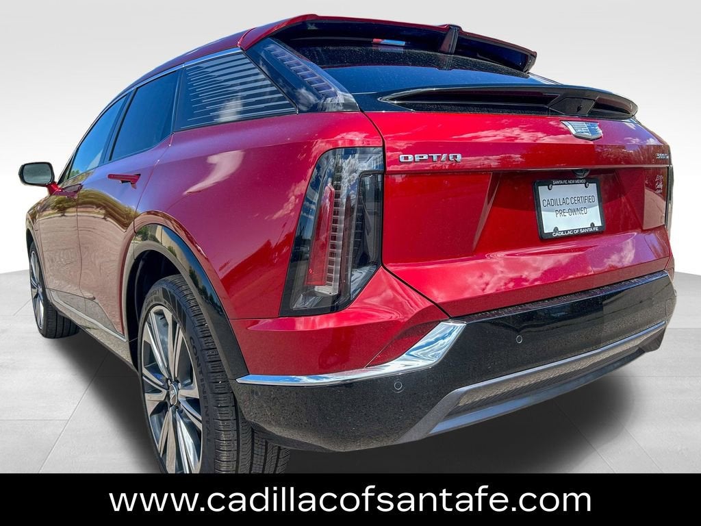 2025 Cadillac OPTIQ Luxury 2