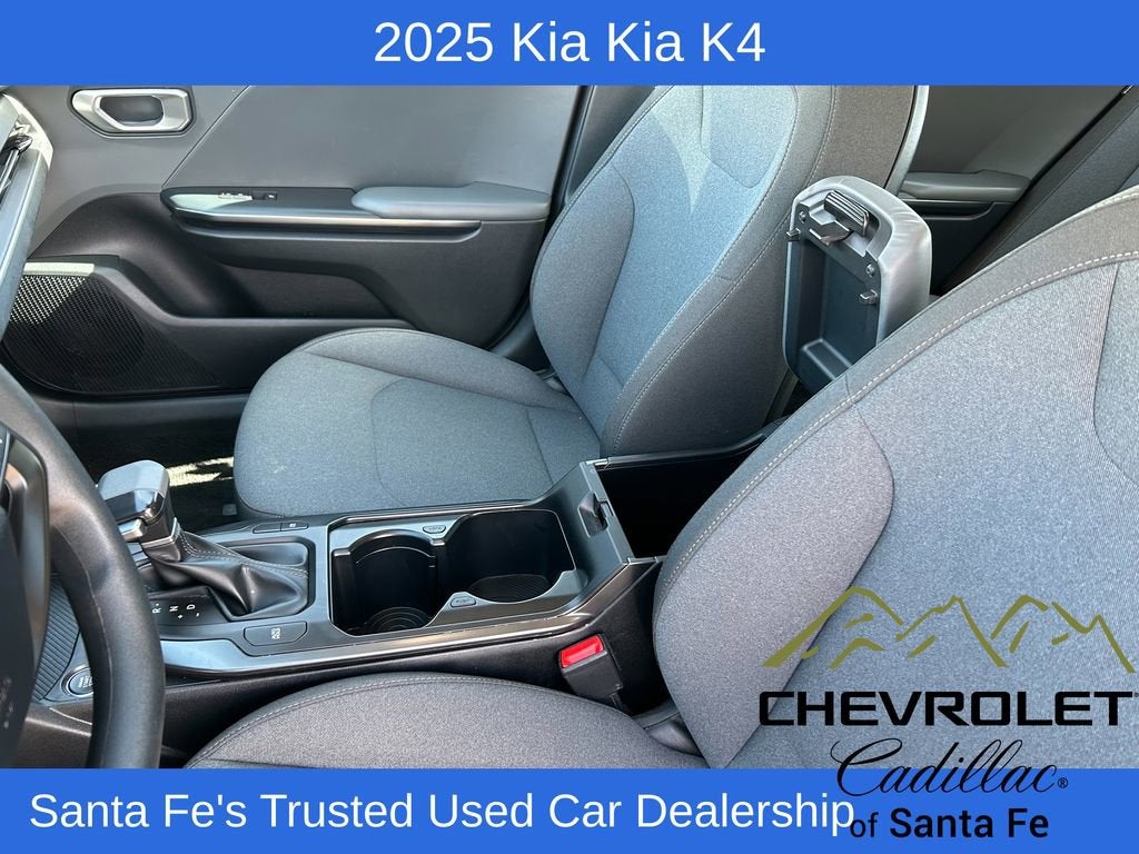 2025 Kia K4 LXS
