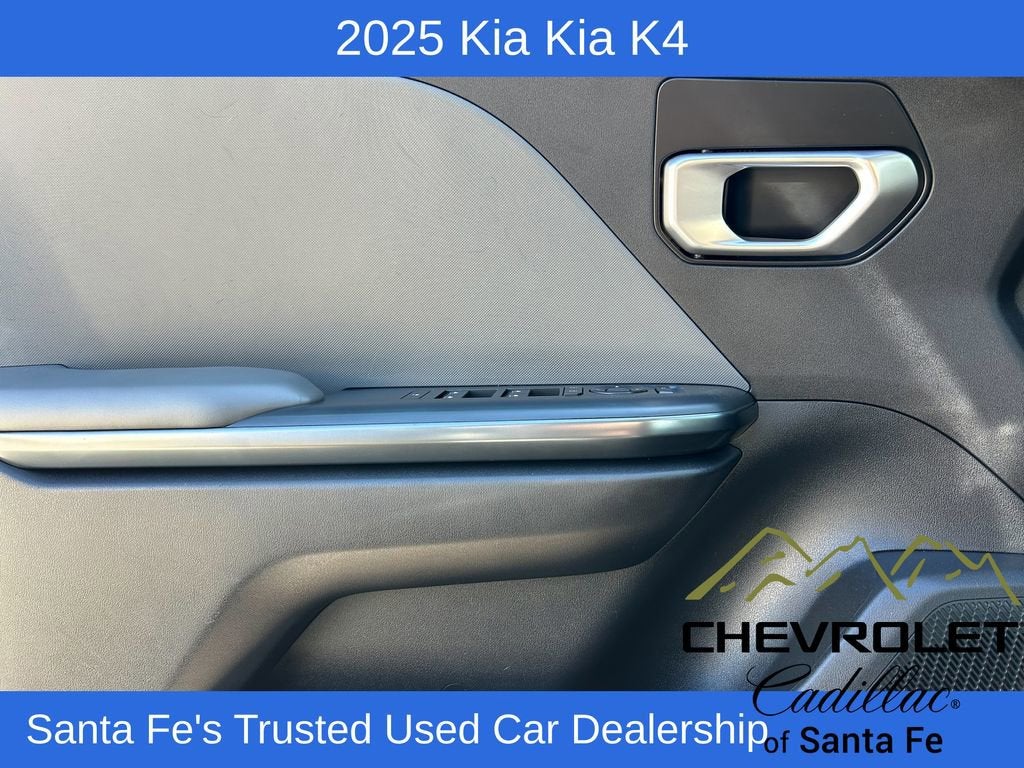 2025 Kia K4 LXS