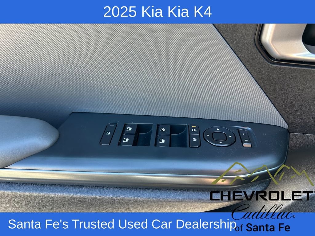 2025 Kia K4 LXS
