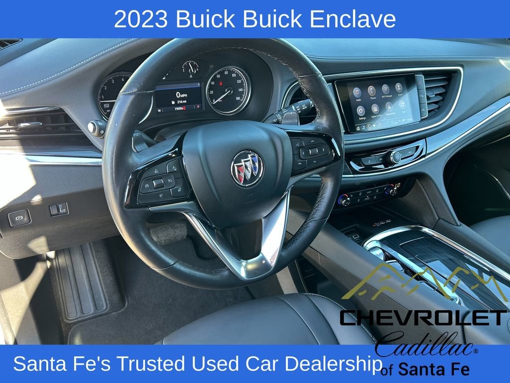 2023 Buick Enclave Essence