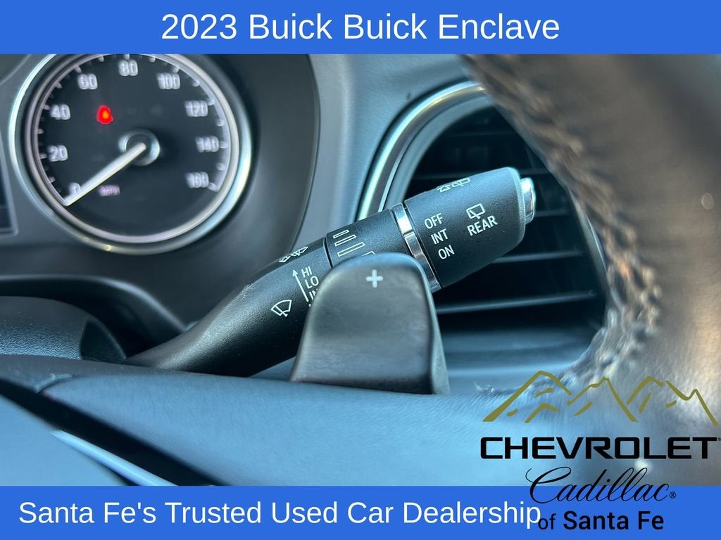 2023 Buick Enclave Essence