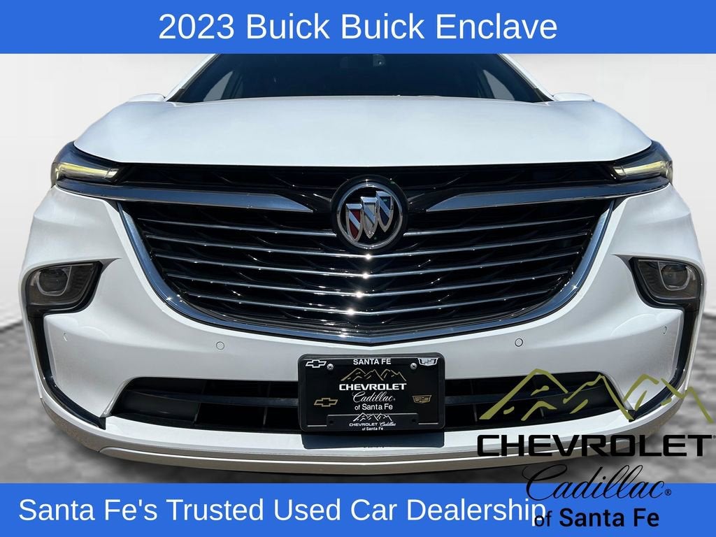 2023 Buick Enclave Essence