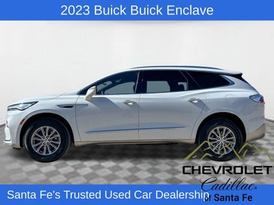 2023 Buick Enclave Essence
