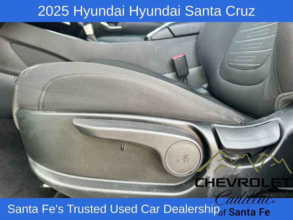 2025 Hyundai Santa Cruz SE