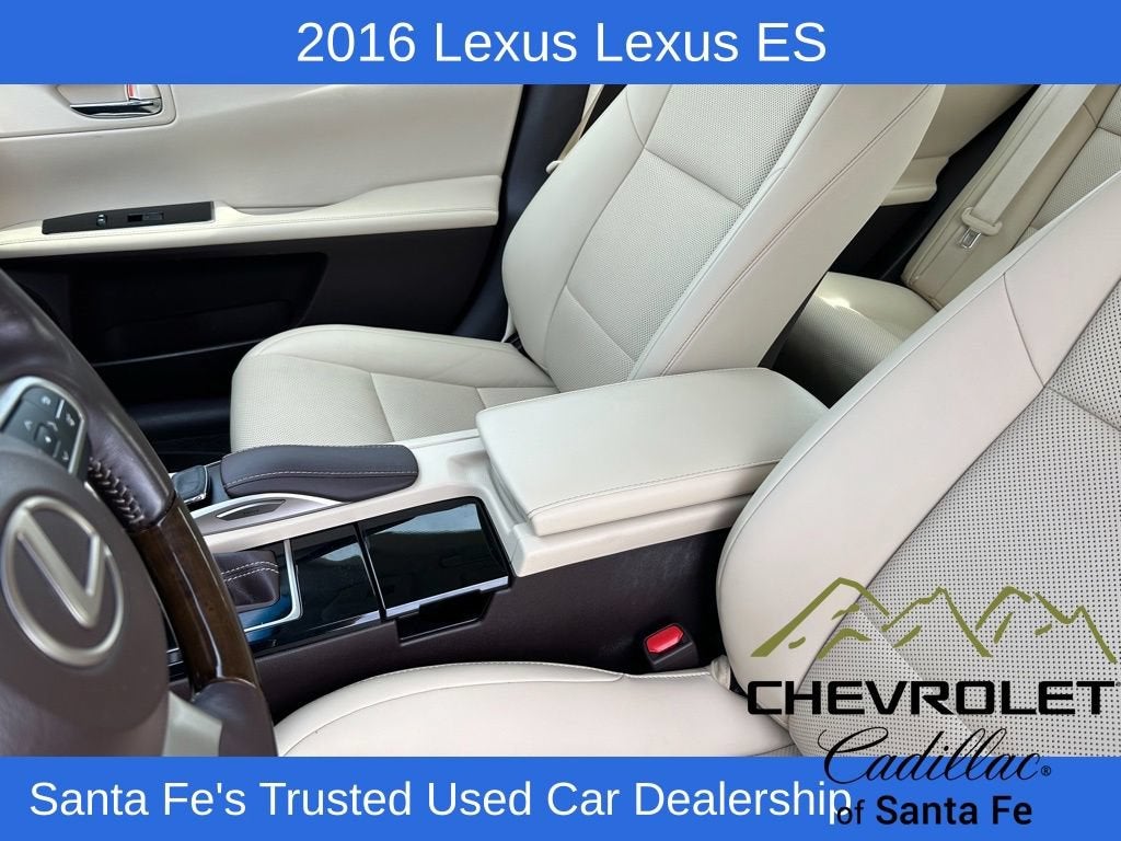 2016 Lexus ES 300h Hybrid