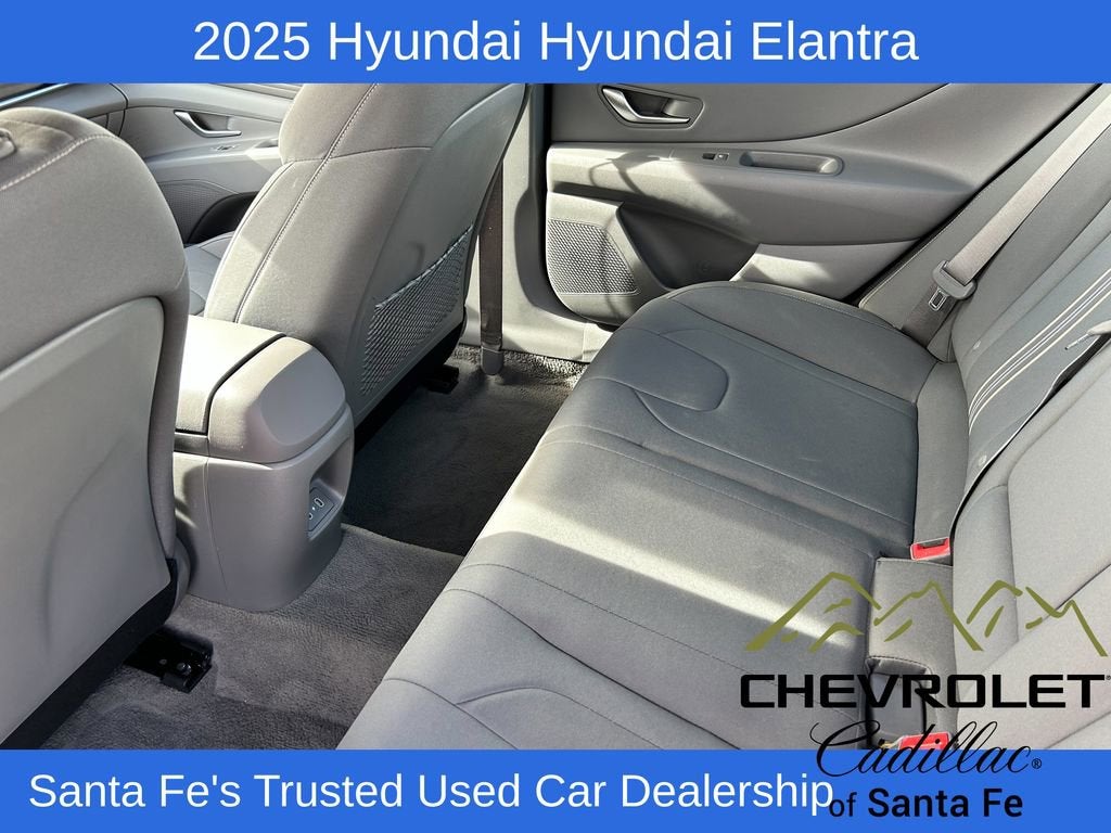 2025 Hyundai Elantra SEL Convenience