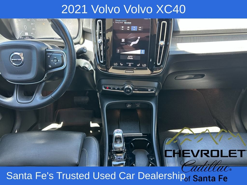 2021 Volvo XC40 Inscription