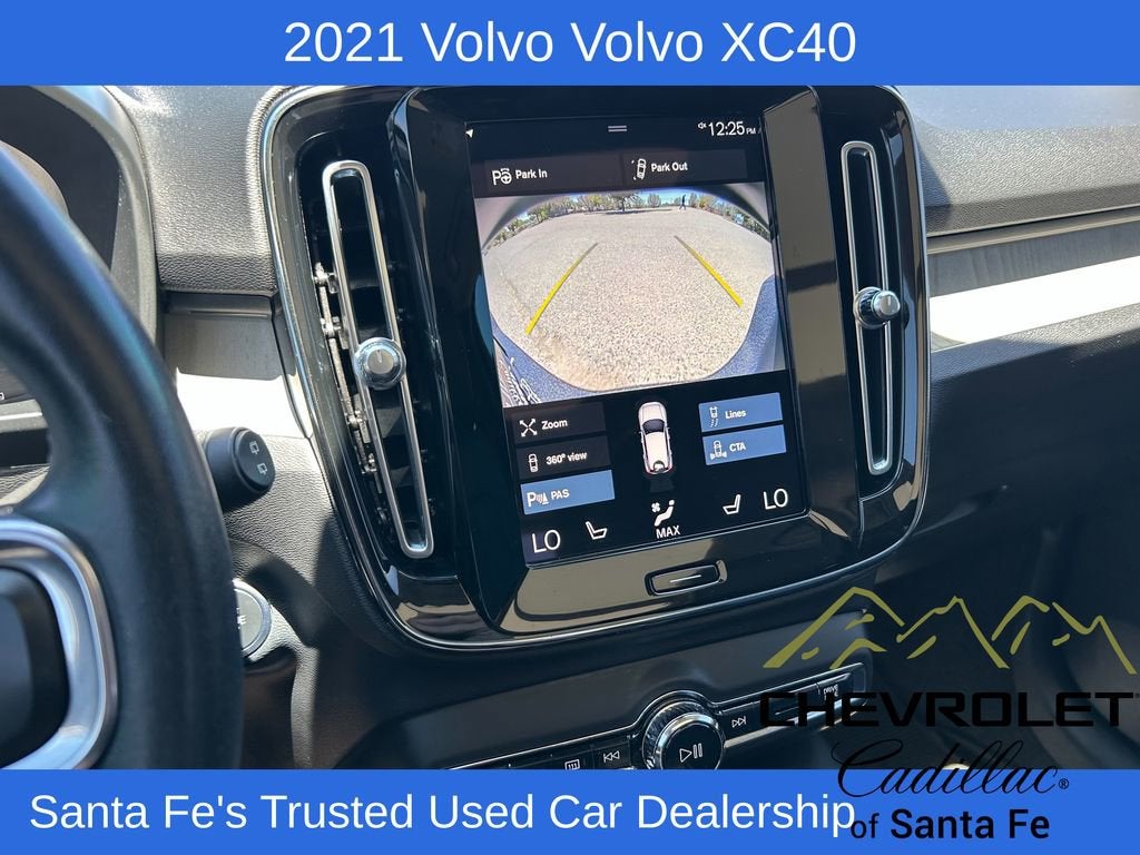2021 Volvo XC40 Inscription